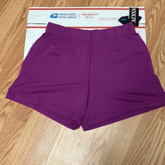 Danskin Pants - Danskin nylon supplex performance 5” Shorts